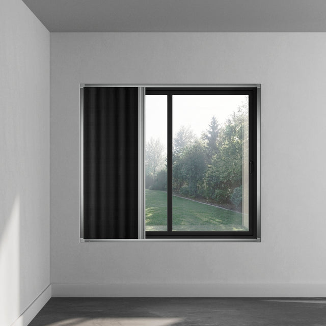 Titanium / Graphite / Left to right