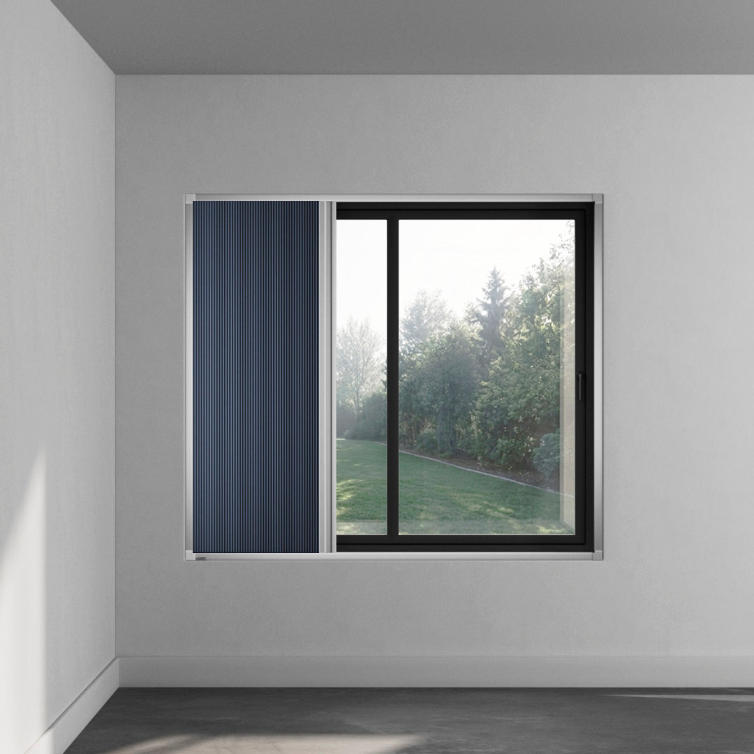 Quartz / Navy / Left to right